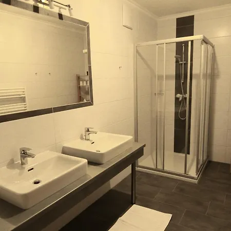 Kogler * רמסאו אם דכשטיין